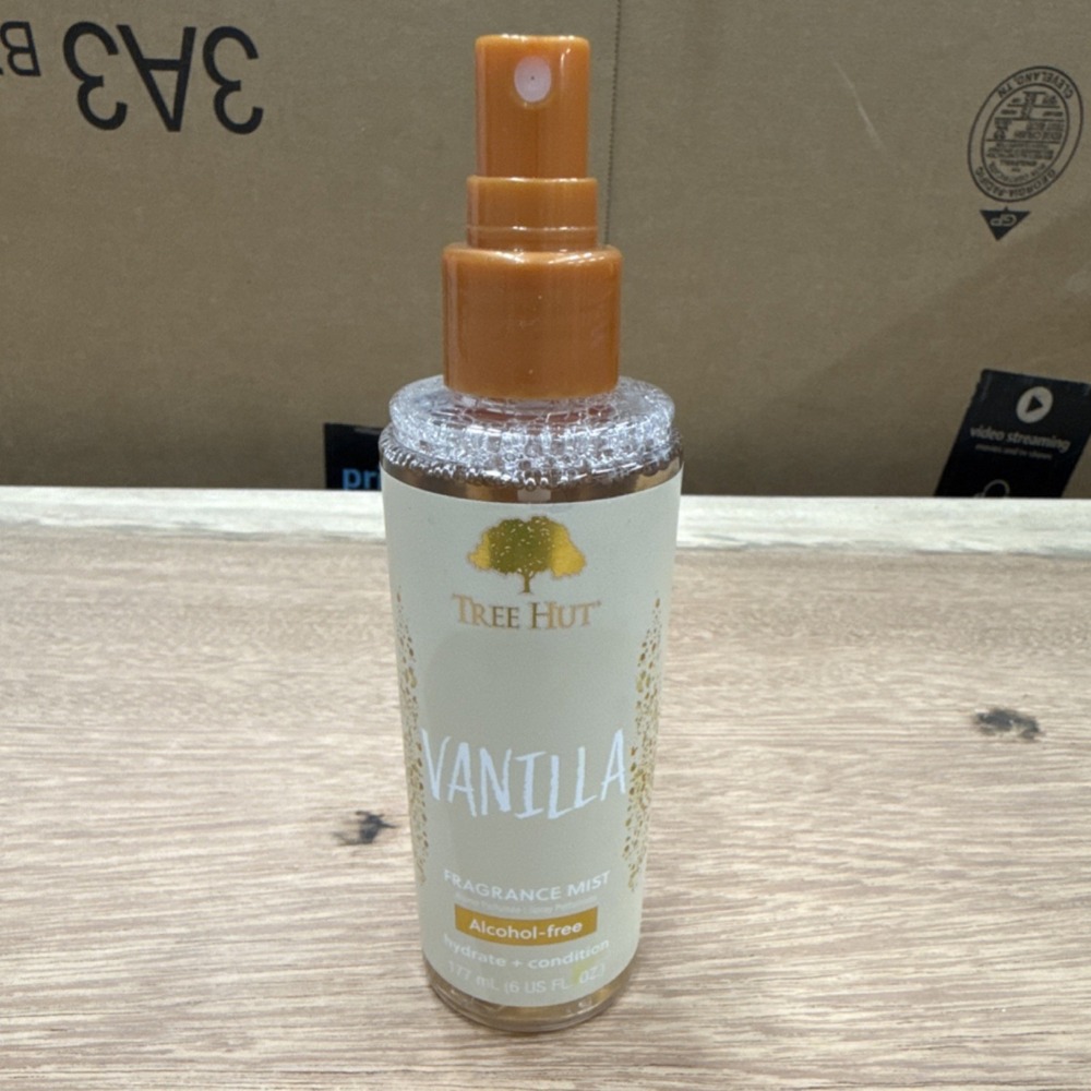 Tree Hut Vanilla Fragrance Mist Alcohol-Free Hydrating Long Lasting 177 mL